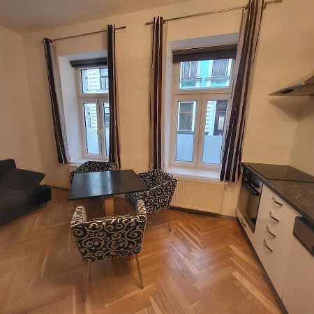 Cozynite Premium Apartment Hundertwasser فيينا المظهر الخارجي الصورة