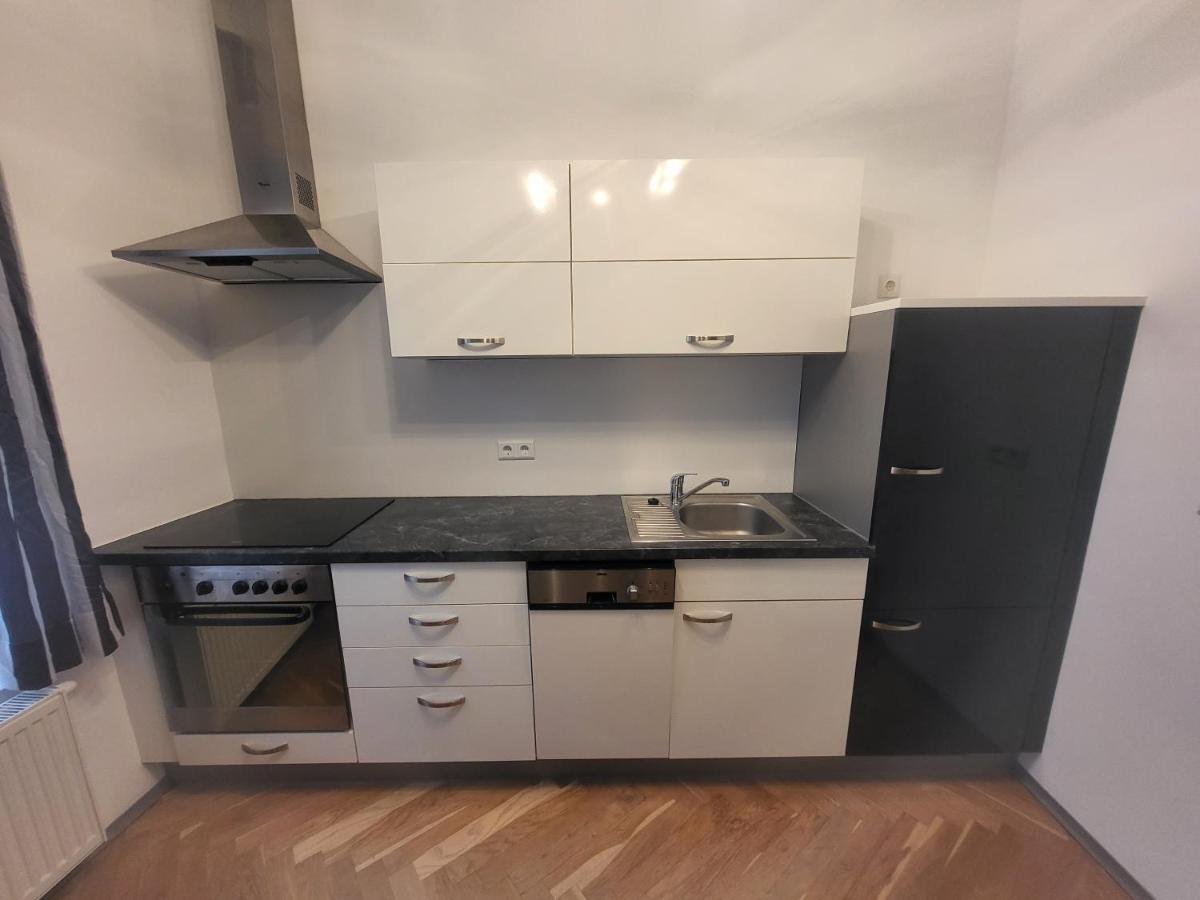 Cozynite Premium Apartment Hundertwasser فيينا المظهر الخارجي الصورة